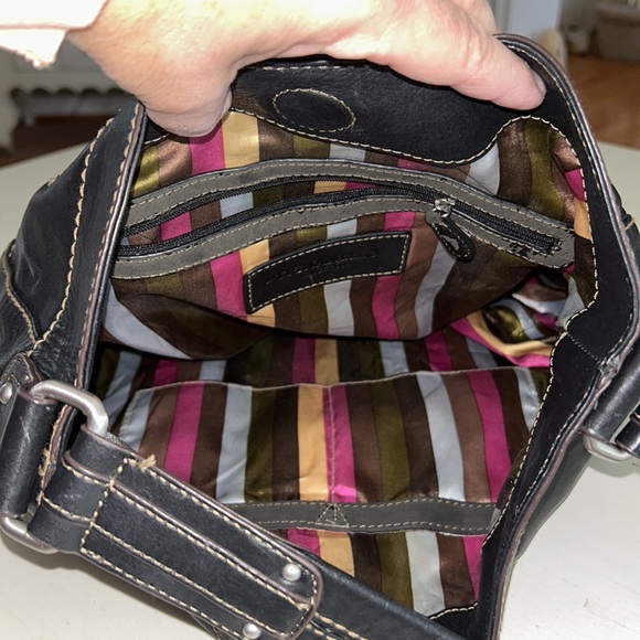 Beautiful Black Tignanello Large Pocketbook 🧡🖤❤️ - Picture 9 of 9